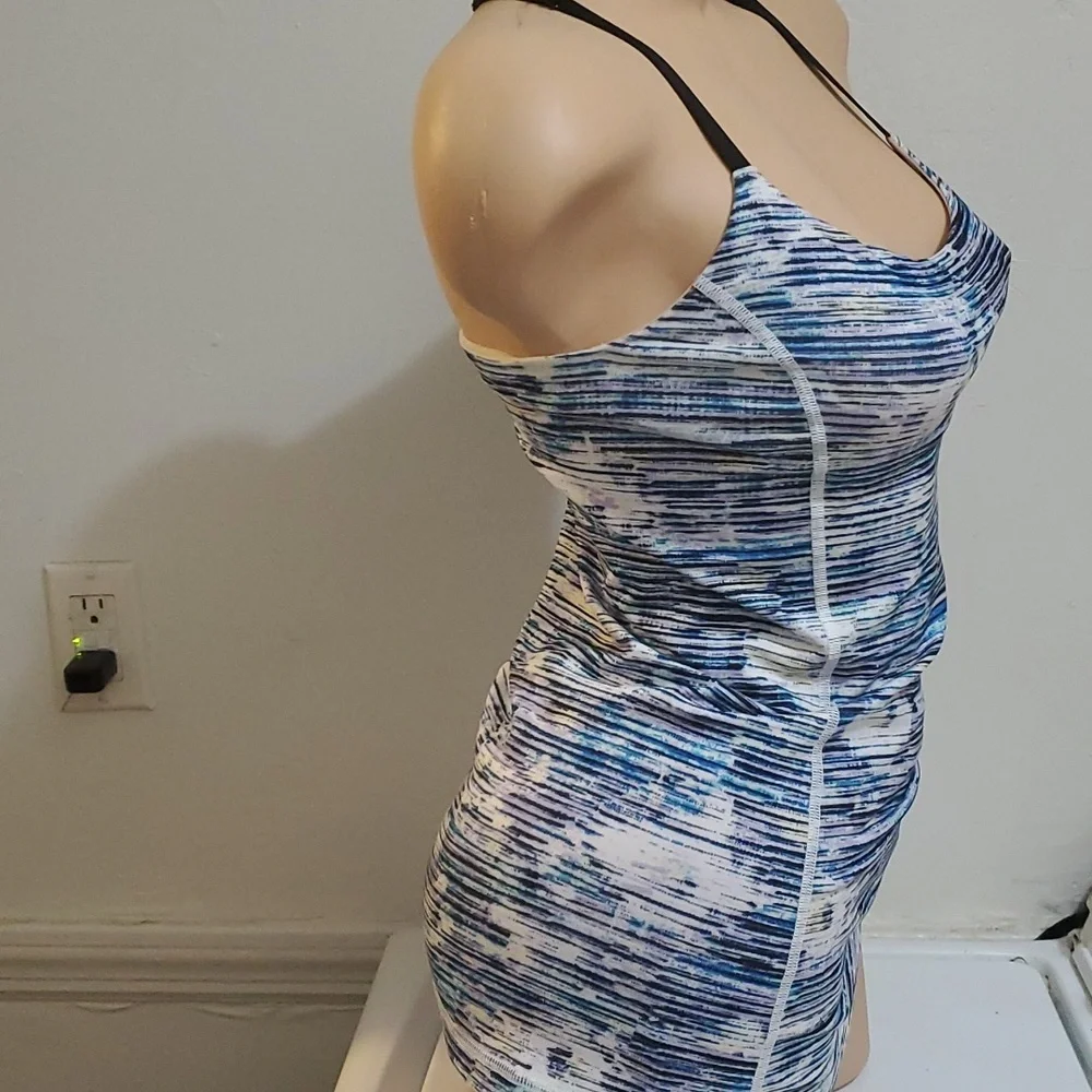 Lululemon purple/blue racerback top 6 - Picture 4 of 8
